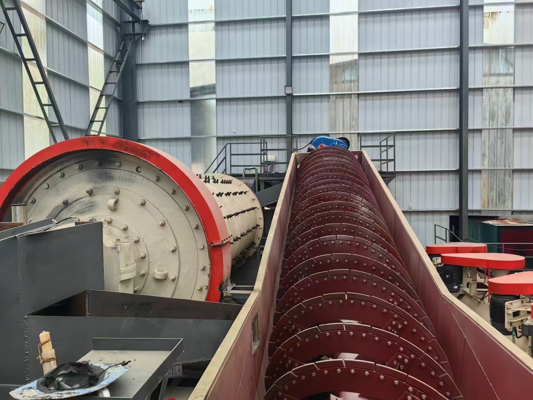 富林矿机丨一文详解螺旋洗砂机和螺旋分级机的区别